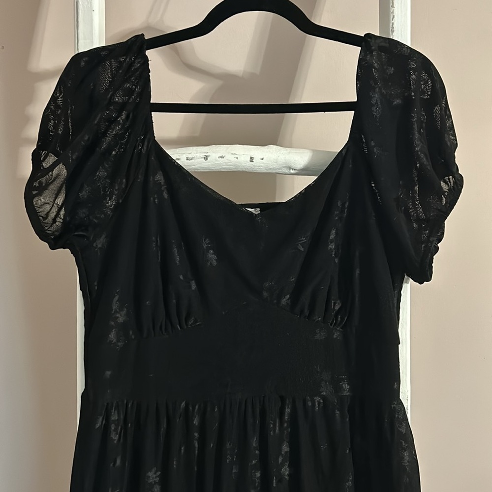 Beautiful Floral Mesh Black Dress